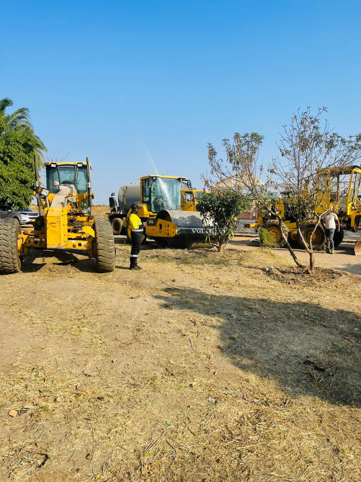 Graders and roller — roadworks